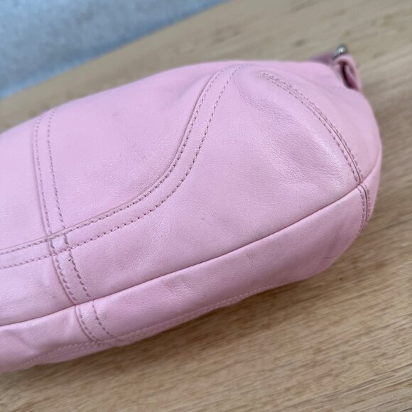 Coach Vintage Y2K Soho Hobo Crescent Bag Purse Light Pink Small Shoulder Top Zip - Picture 7 of 13